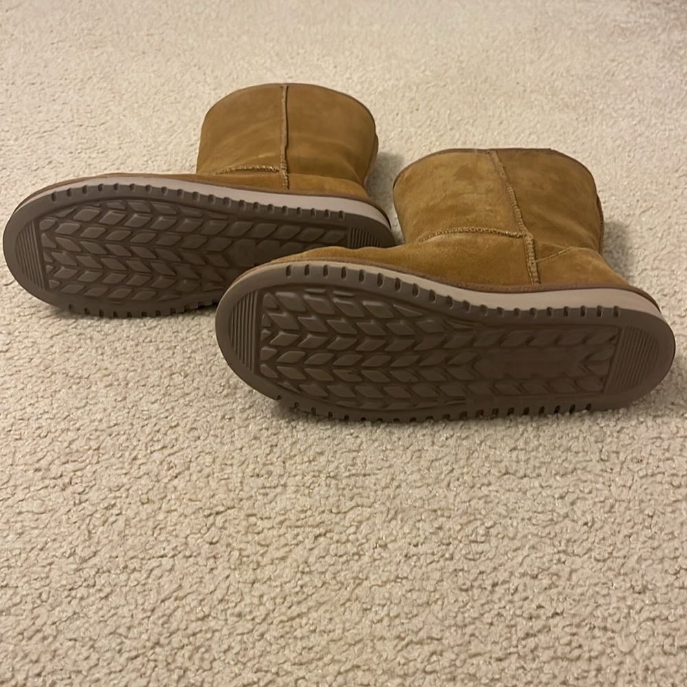 Koolaburra by UGG 1017090 Classic Boots - Picture 4 of 5